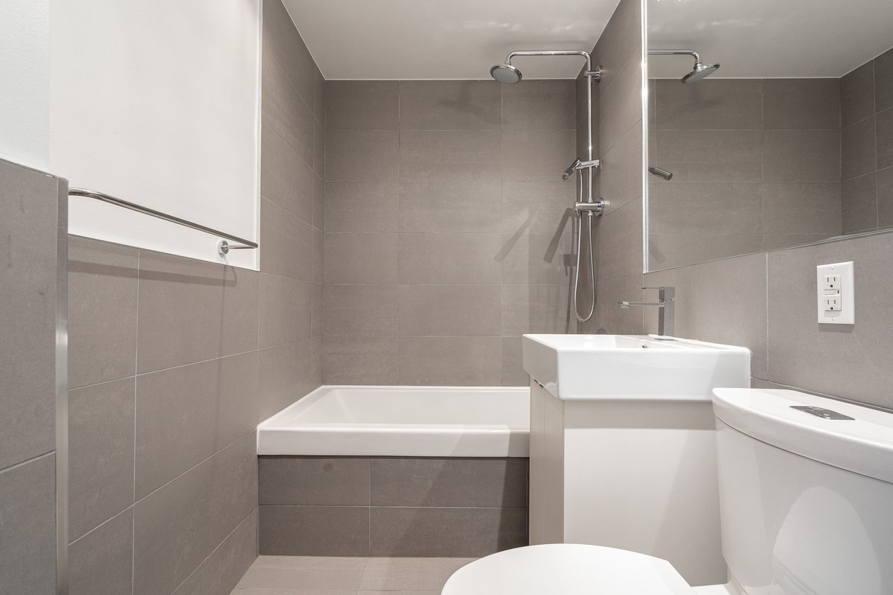 99 Tyndall Avenue - Photo 6 of 50