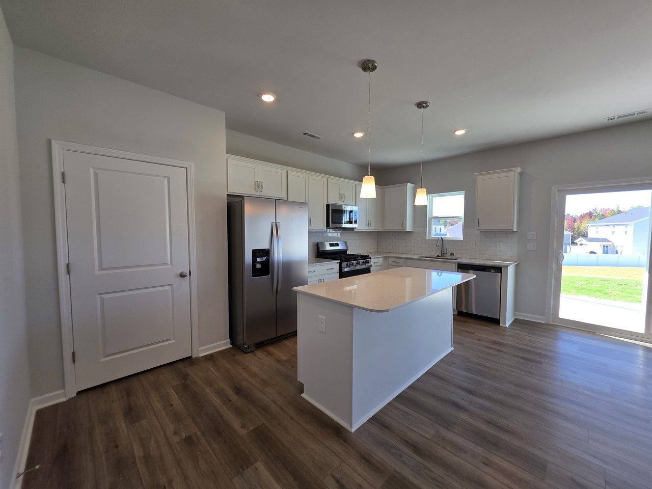 9 Silver Bell Ct #1 - Photo 6 of 24
