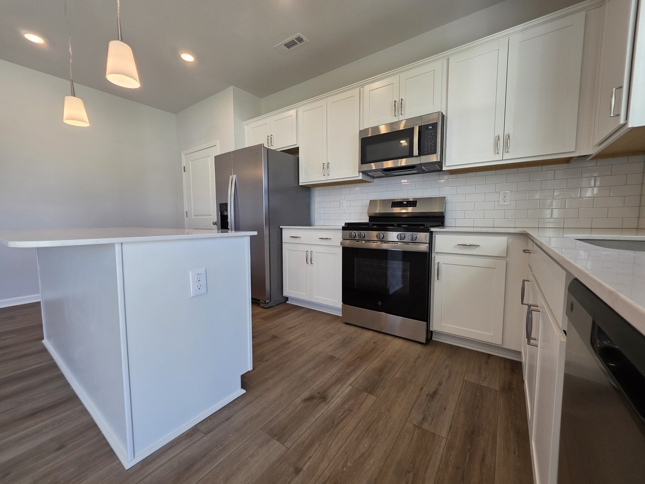 9 Silver Bell Ct #1 - Photo 7 of 24