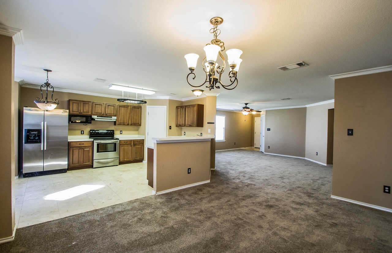 2705 Jason Dr #1 - Photo 4 of 10