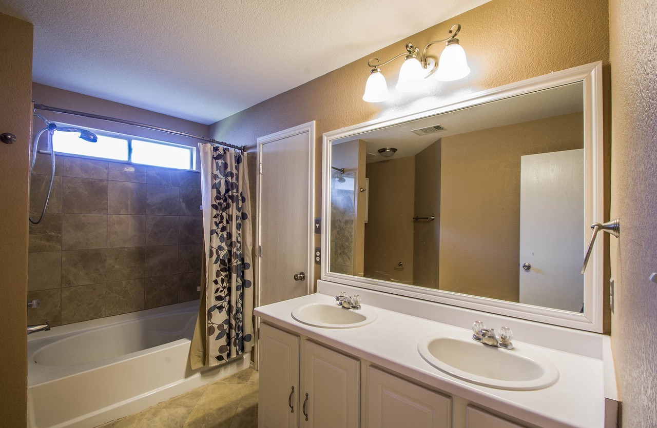 2705 Jason Dr #1 - Photo 6 of 10