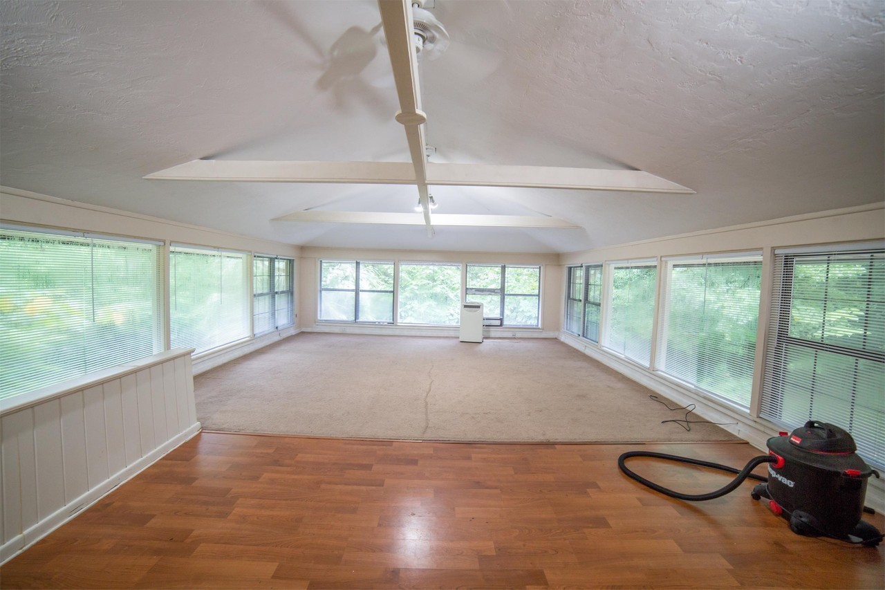 1111 Nw 22nd St #44 - Photo 3 of 10
