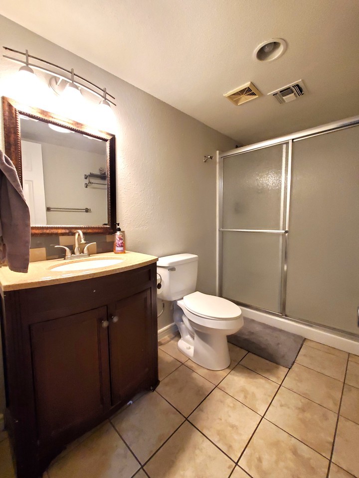 1825 W Portobello Ave #1 - Photo 3 of 30