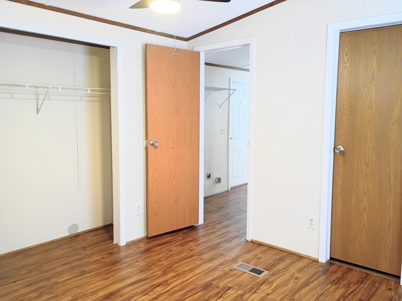 712 S Warren St #1 - Photo 5 of 13
