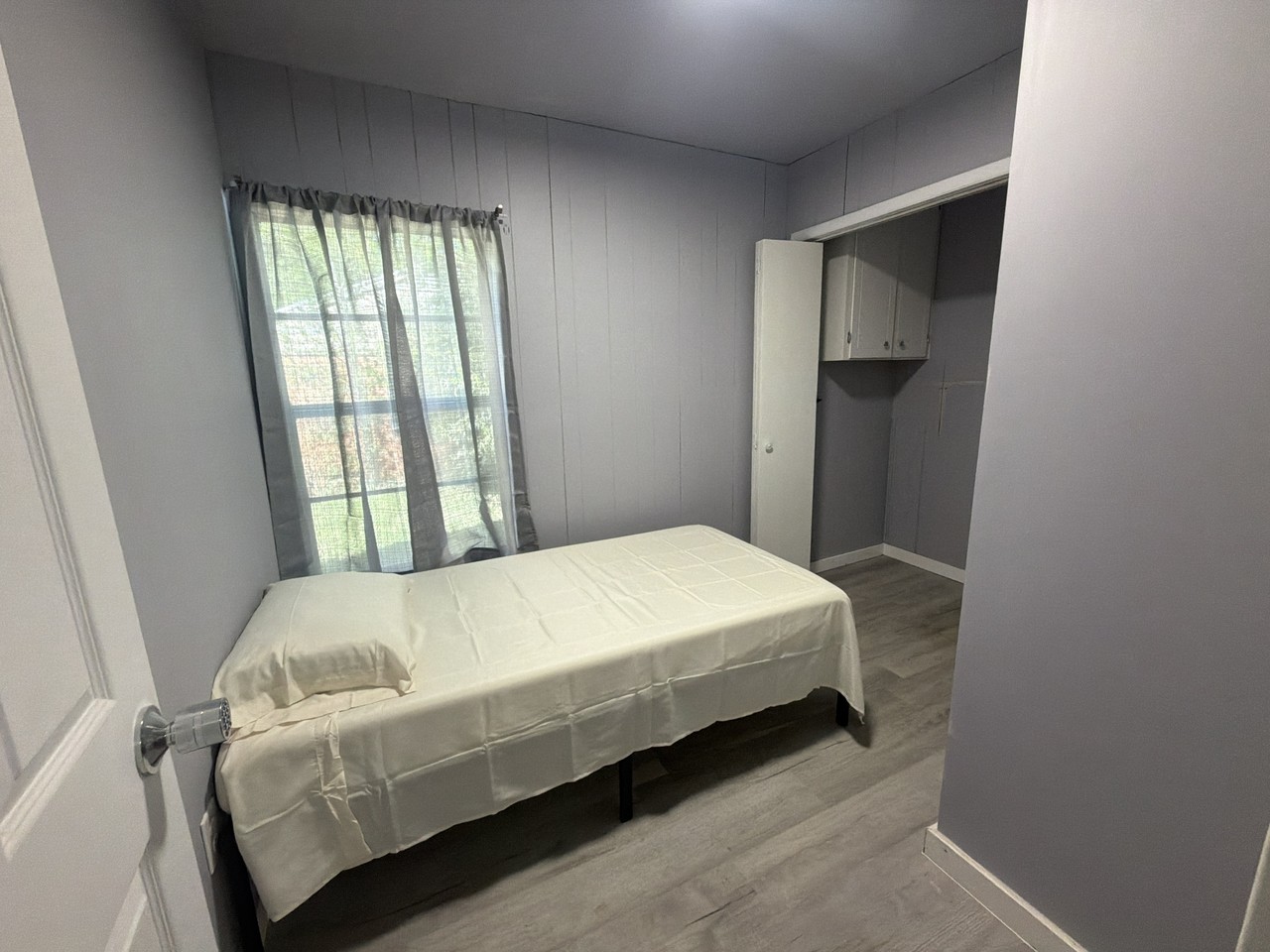 401 Overhill Dr #1 - Photo 2 of 18