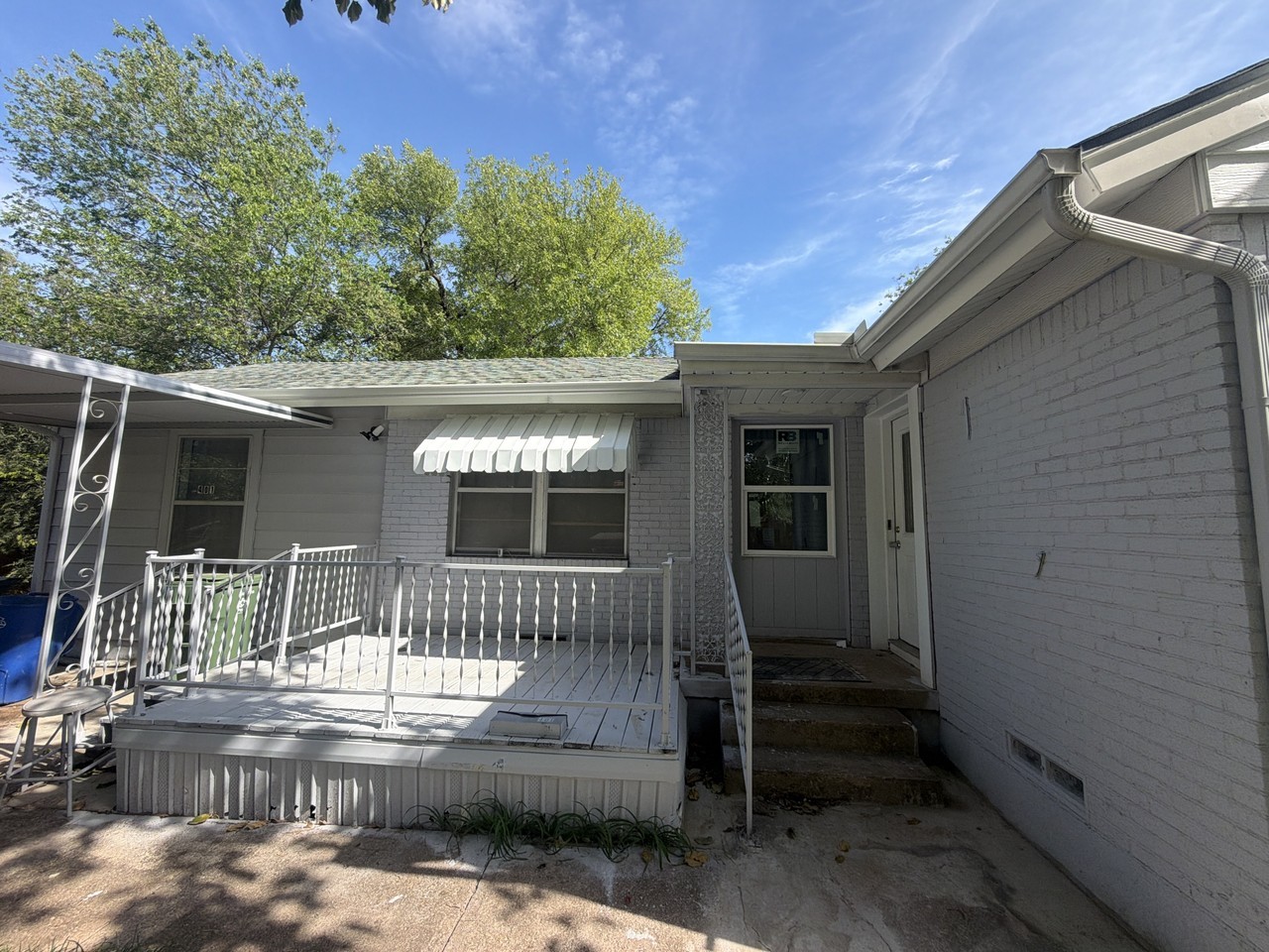 401 Overhill Dr #1 - Photo 3 of 18