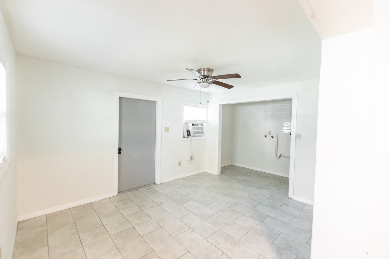 810 18th Ave S #A - Photo 5 of 20