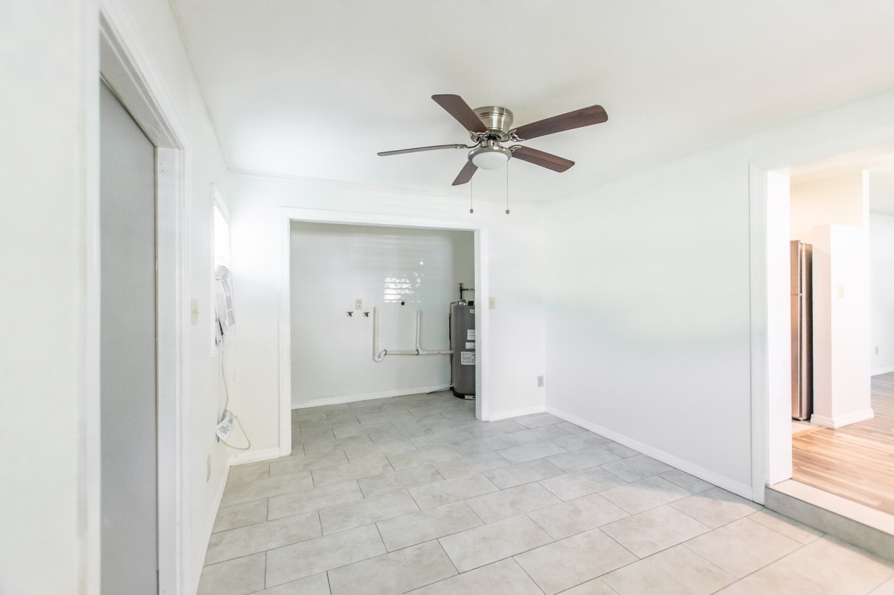 810 18th Ave S #A - Photo 7 of 20