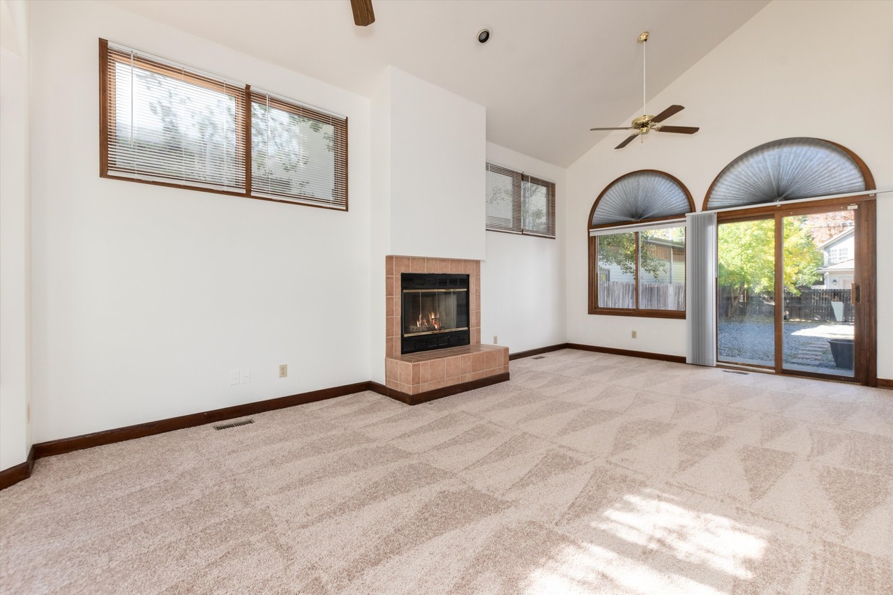 1345 S Clayton St - Photo 6 of 47
