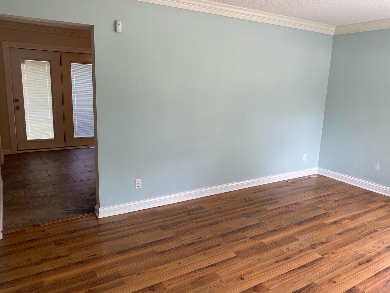 126 E Marion St #1 - Photo 5 of 12