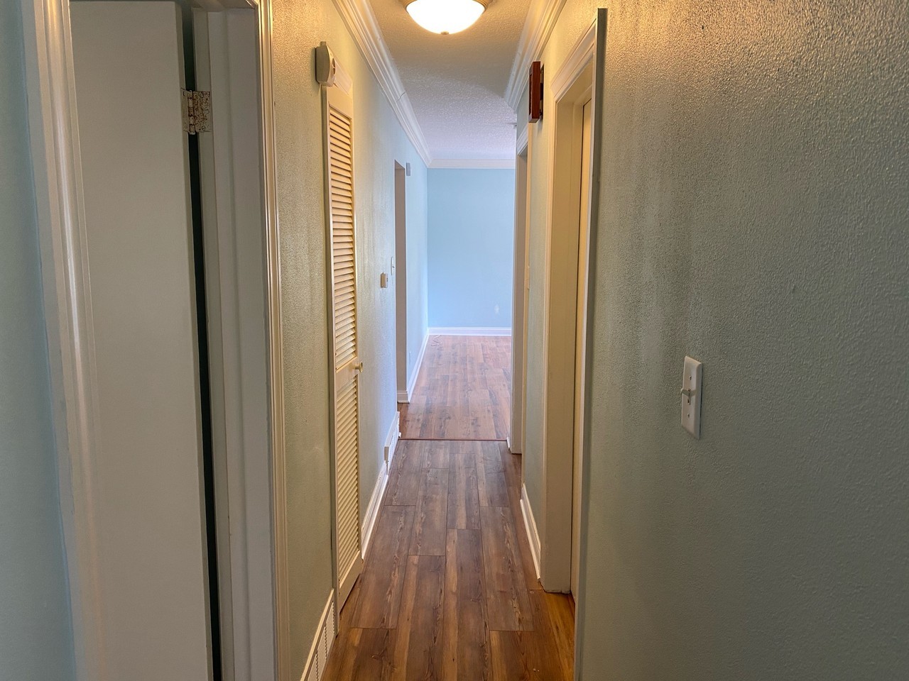 126 E Marion St #1 - Photo 7 of 12