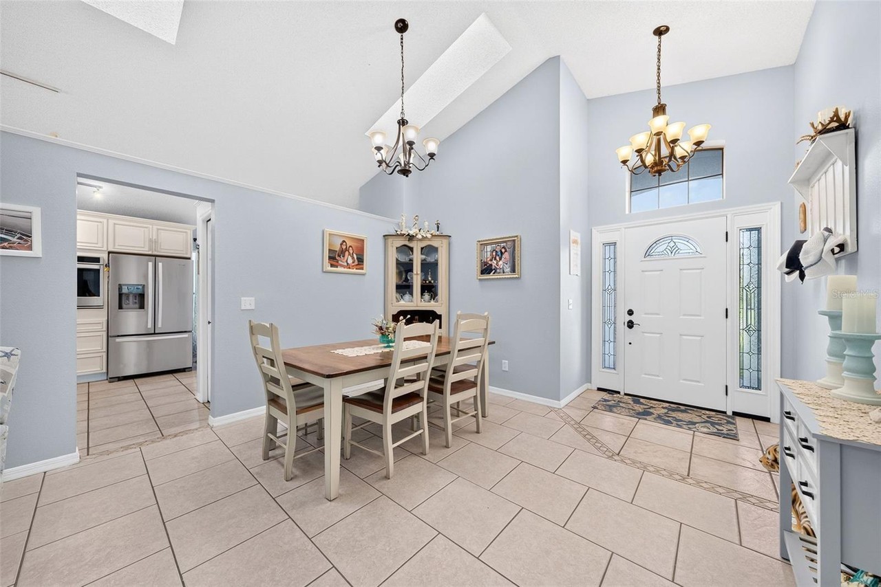 257 Lexingdale Dr #1 - Photo 3 of 11