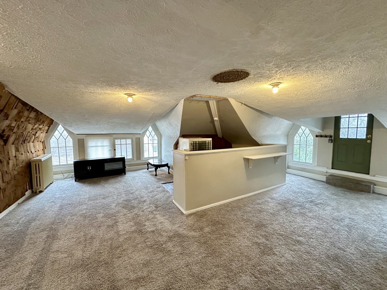 27 Casterton Ave #2ATTICAPT - Photo 6 of 8
