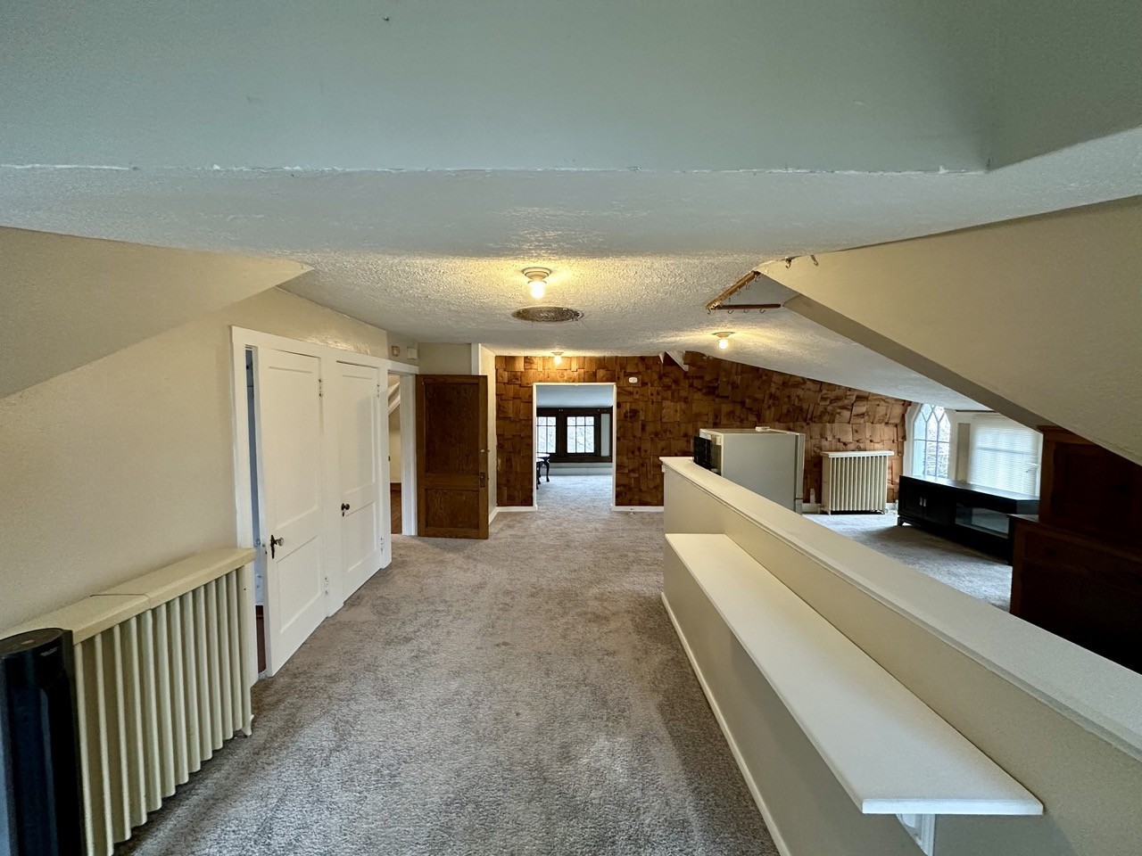 27 Casterton Ave #2ATTICAPT - Photo 7 of 8
