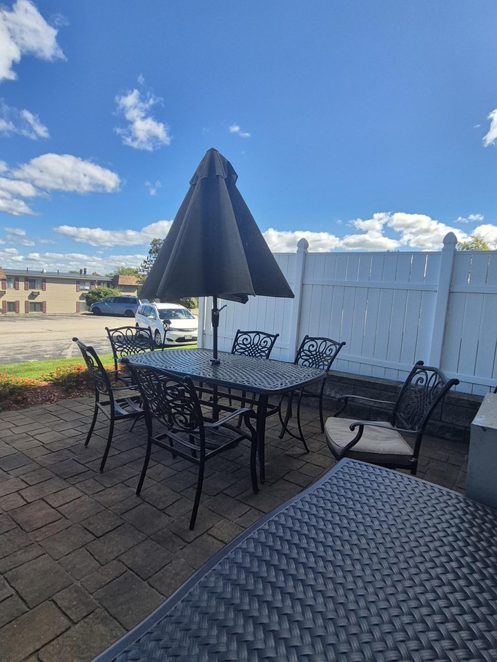178 Treetop Cir #1011 - Photo 2 of 31