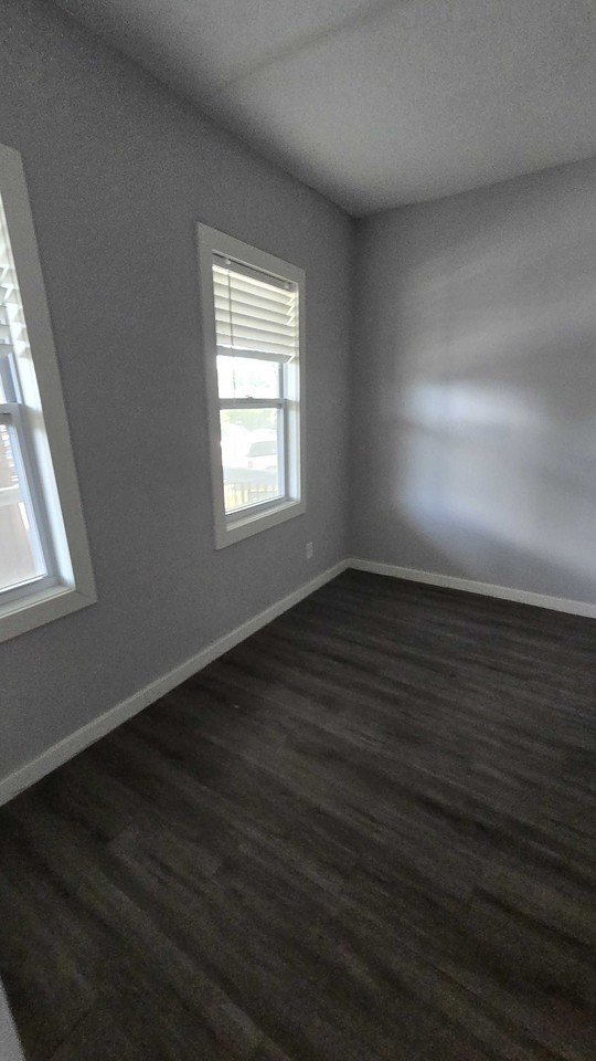 520 Sandusky Ave #1 - Photo 3 of 35