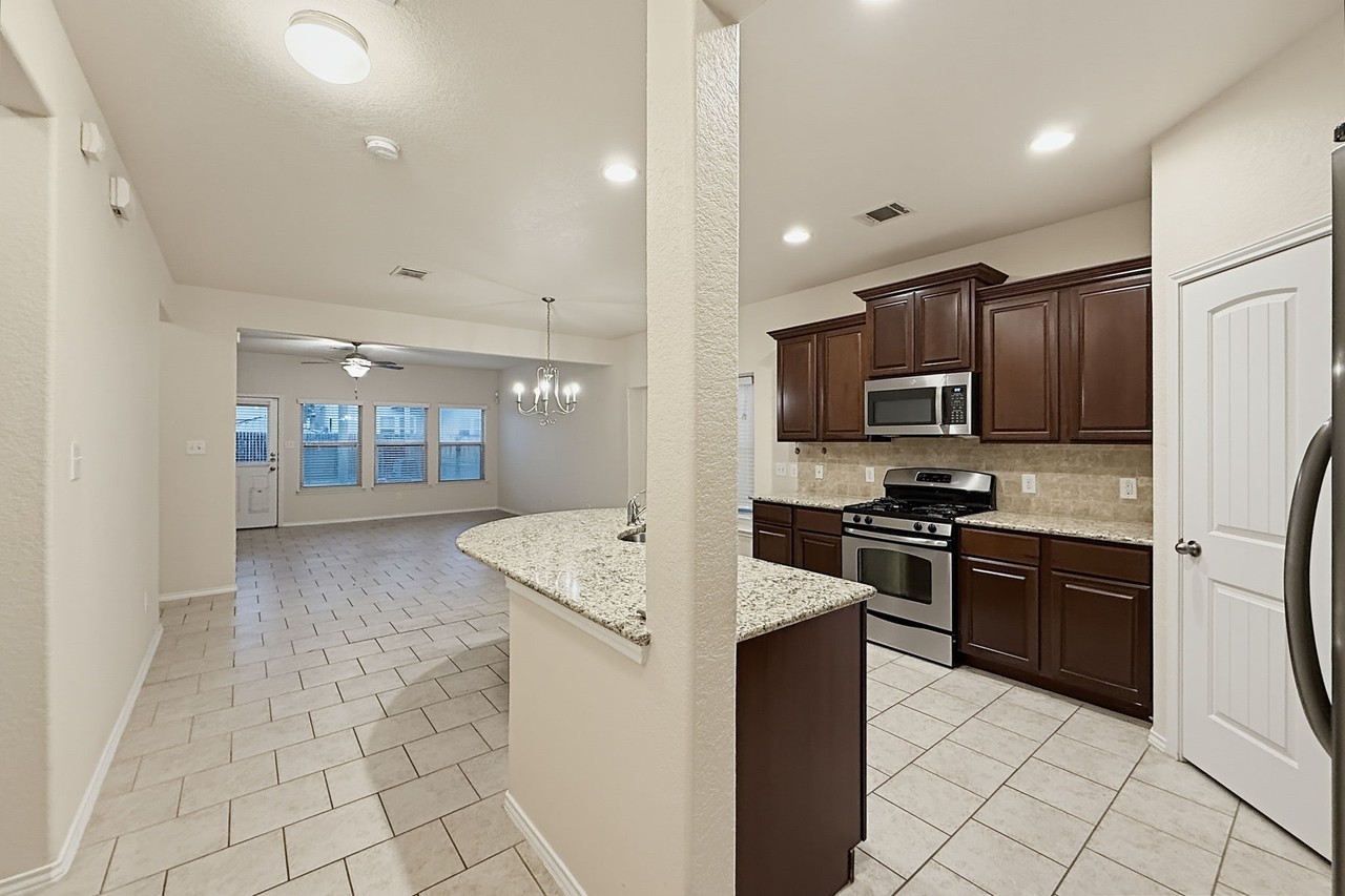 9127 Hogarten Park #1 - Photo 6 of 29