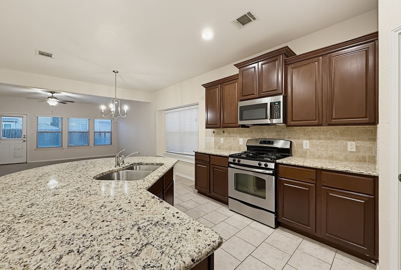 9127 Hogarten Park #1 - Photo 7 of 29