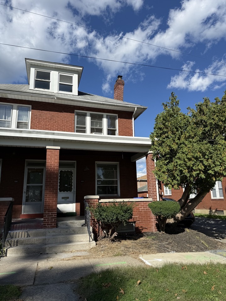 508 Graham St #1 - Photo 2 of 32