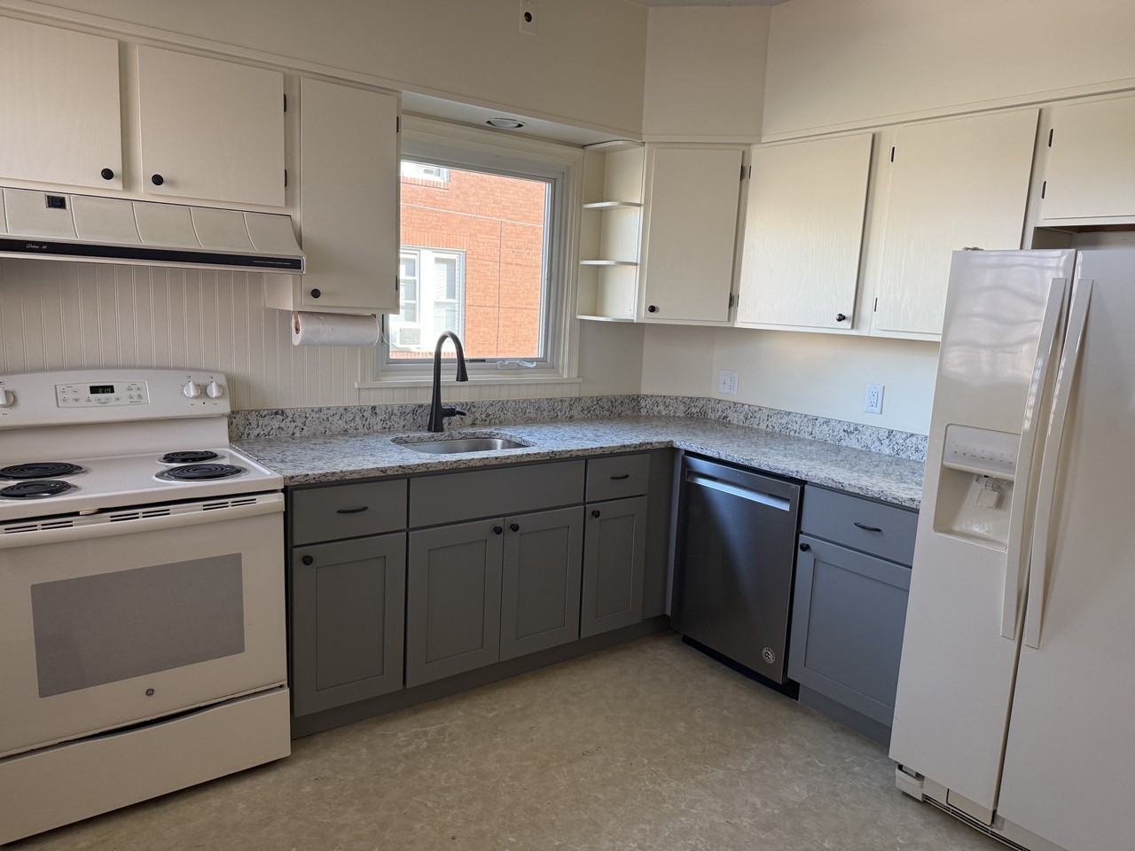 508 Graham St #1 - Photo 7 of 32