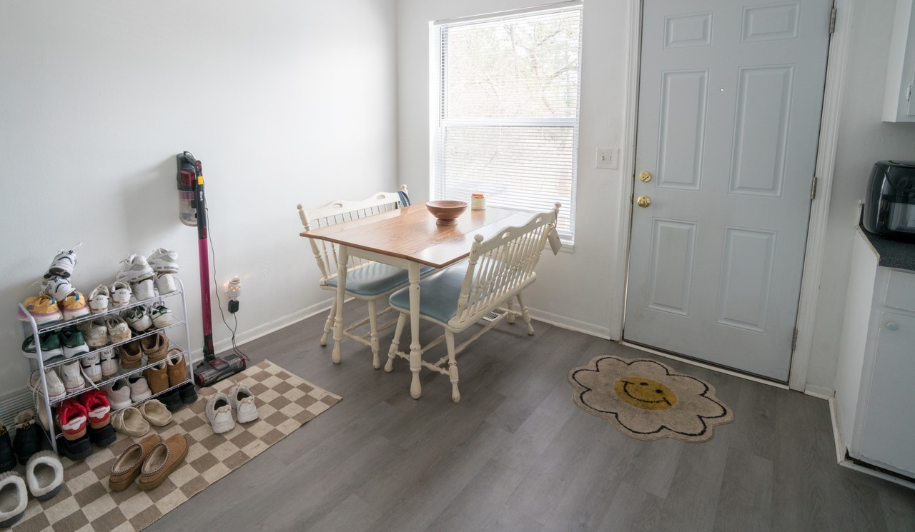 909 Burcham Dr #909 - Photo 5 of 23