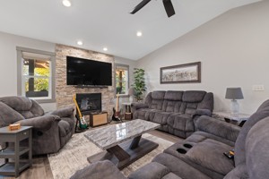 featured image of 6733 Cog Hill Ln #1