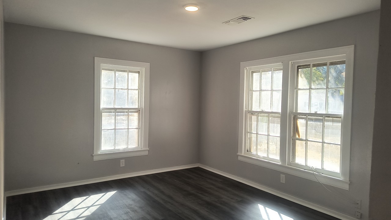 2305 W 25th Ave #1 - Photo 7 of 10