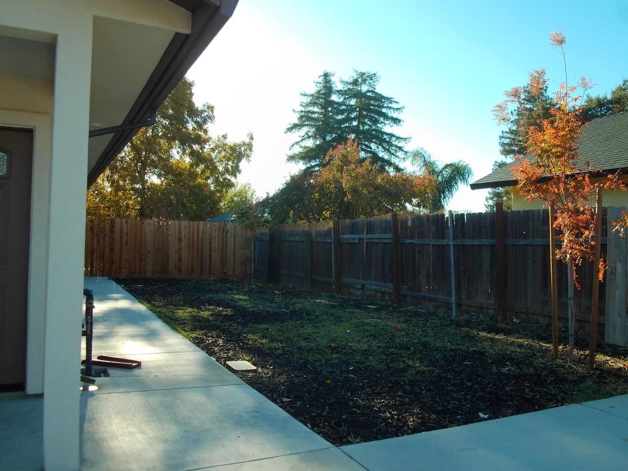 1136 Grand Ave #A - Photo 3 of 15