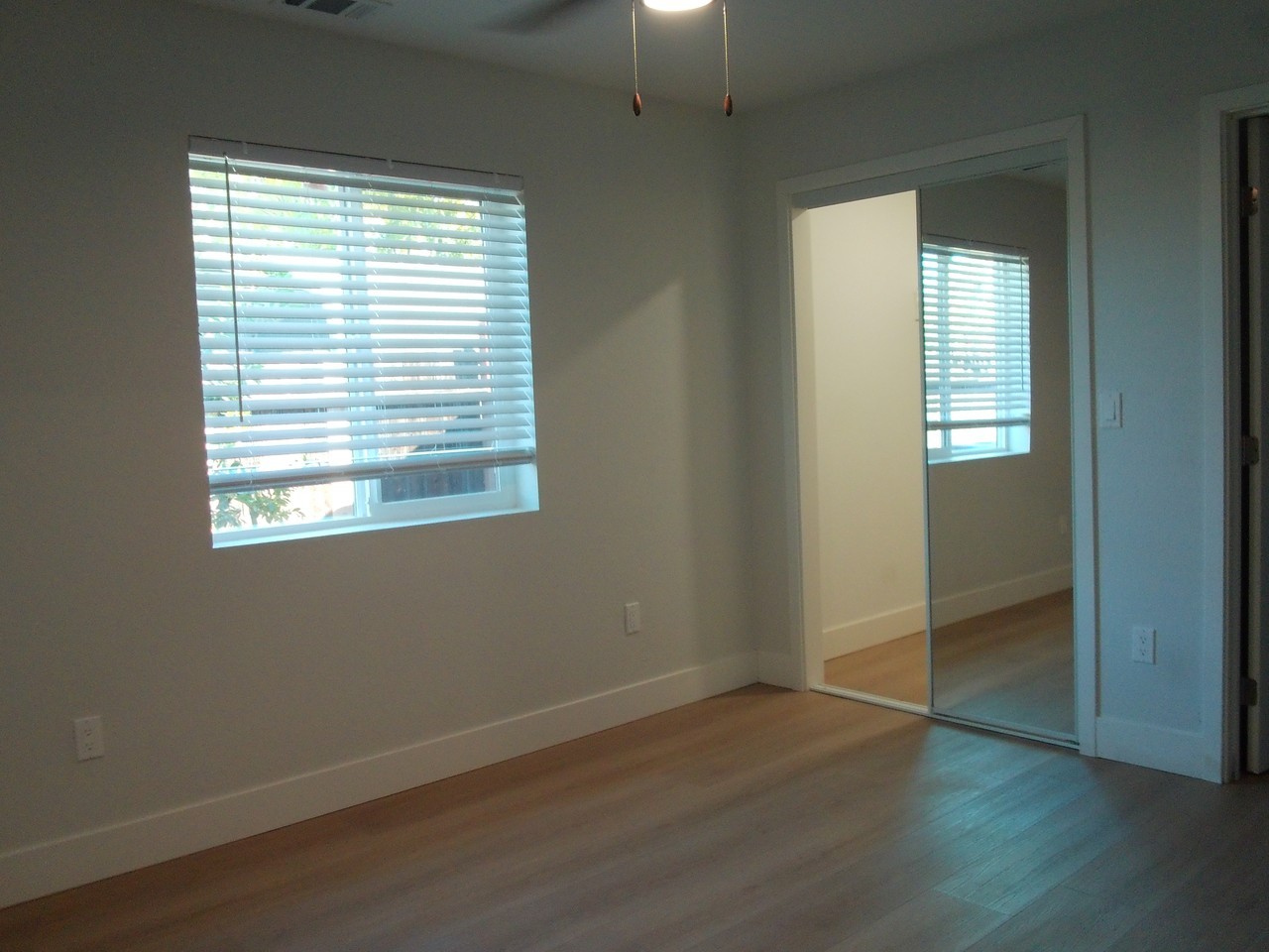 1136 Grand Ave #A - Photo 6 of 15