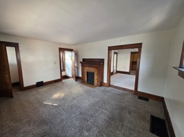 featured image of 1422 W 8th St #2