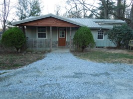 featured image of 225 Edenburg St #1