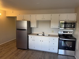 featured image of 111 S Willow Rd #16