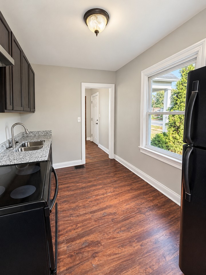 1238 Central Ave #1 - Photo 6 of 12