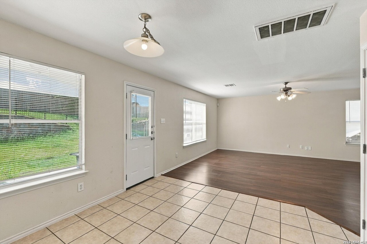 5115 Fountain Hl #1 - Photo 5 of 14