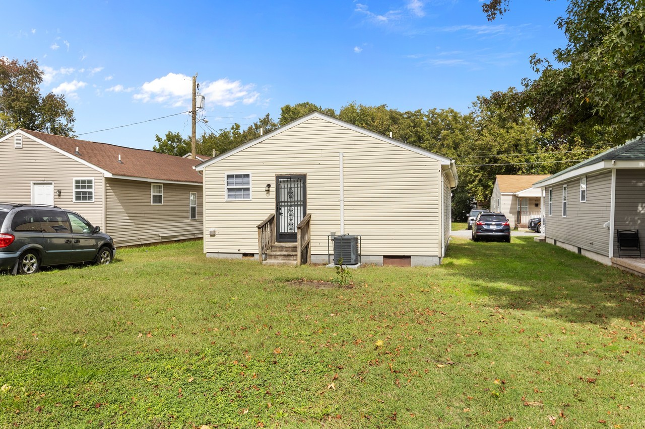 509 Kissimmee Ave #1 - Photo 3 of 23