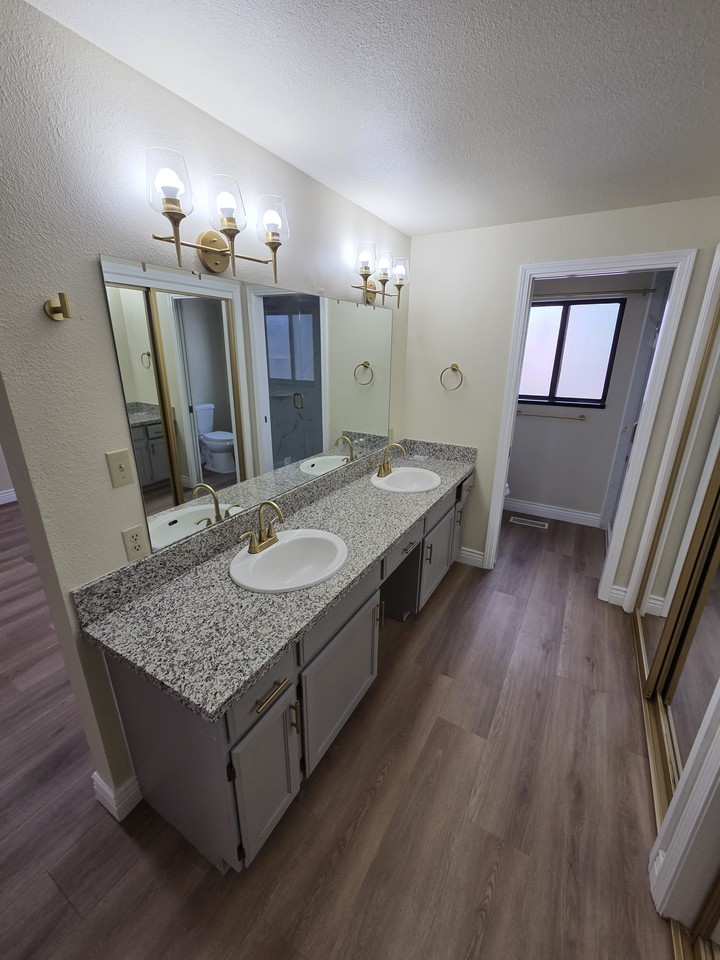1744 Van Epps Dr #1 - Photo 4 of 10