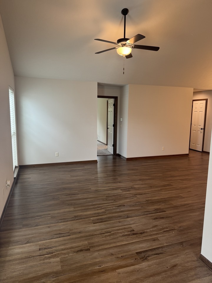 733 Quiver Ln #1 - Photo 3 of 18