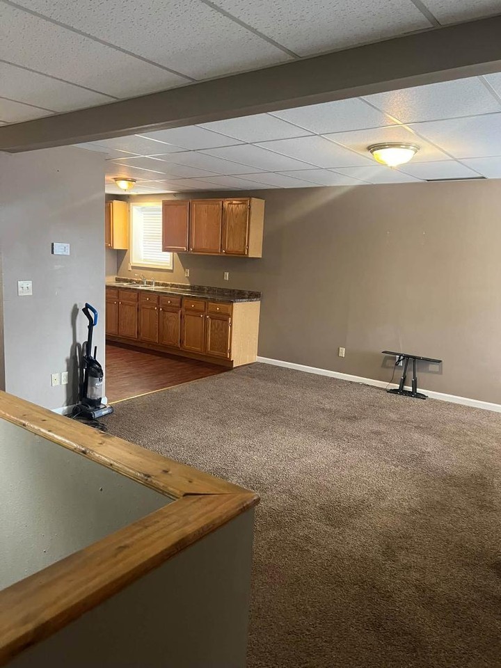 520 N 8th - Photo 6 of 9