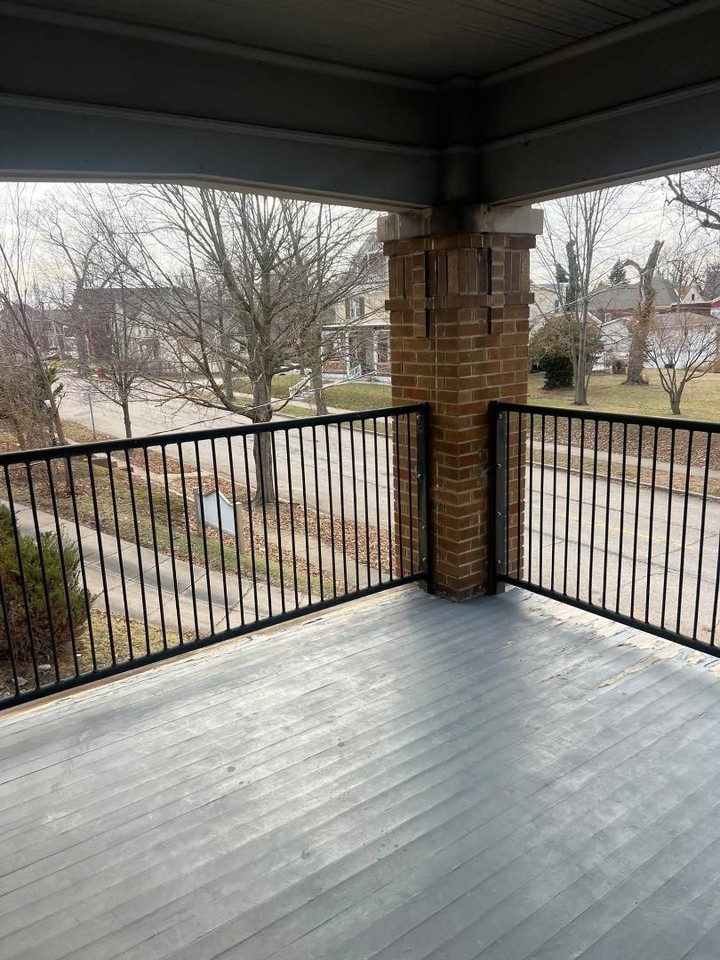520 N 8th - Photo 7 of 9