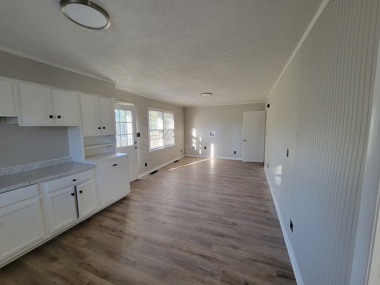 4 Reynolds Dr - Photo 6 of 11