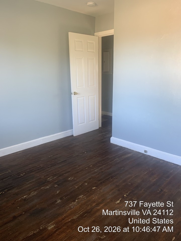 737 Fayette St - Photo 4 of 10