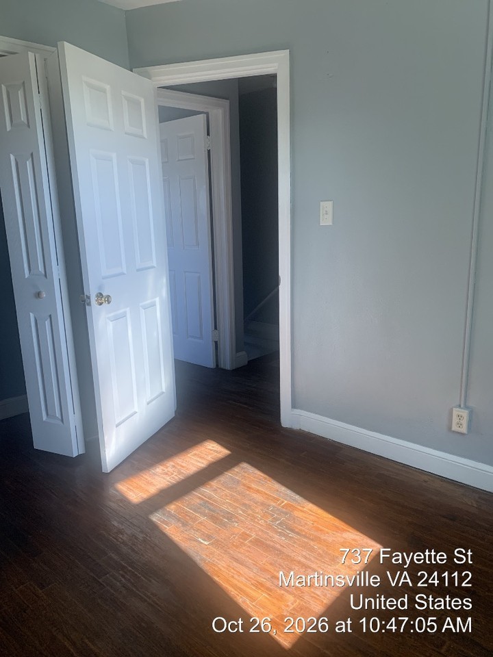 737 Fayette St - Photo 5 of 10