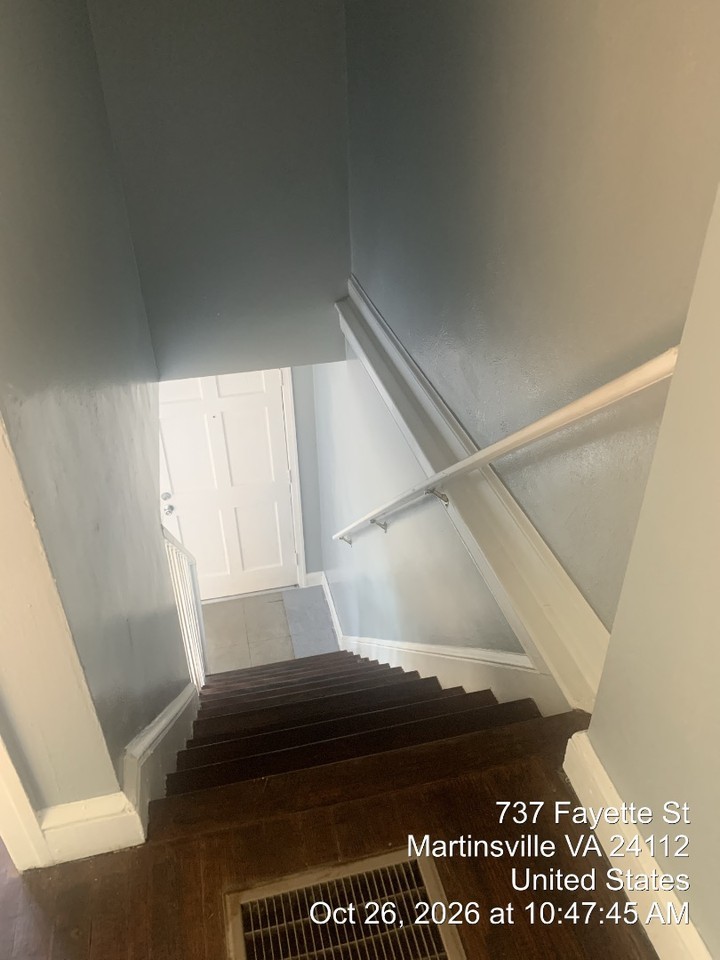 737 Fayette St - Photo 6 of 10