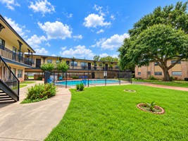 featured image of 2400 5th St