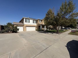 featured image of 5928 W Whitley Ave