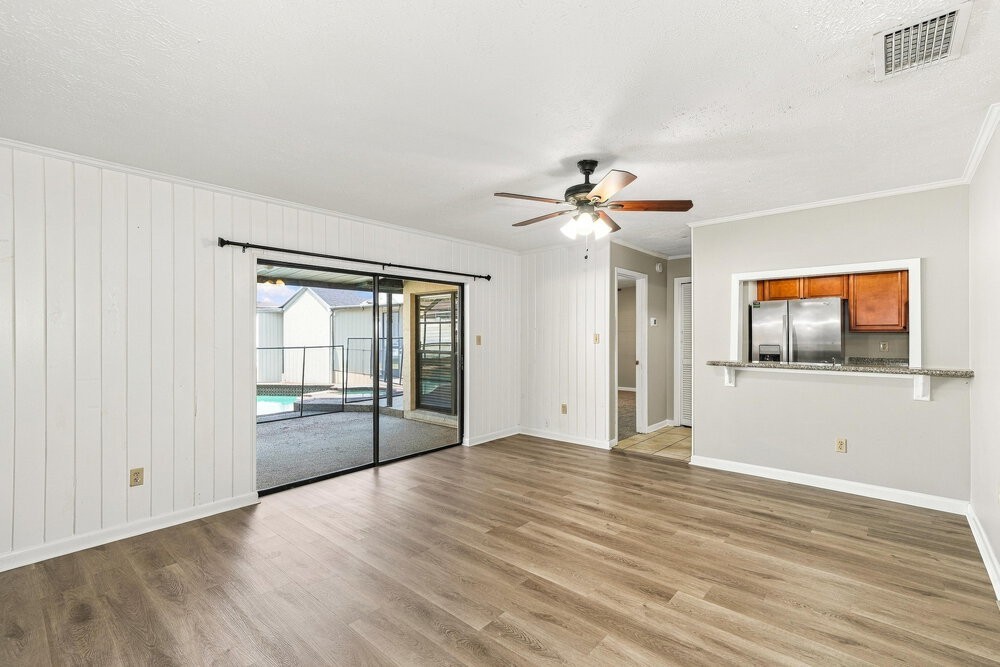 15814 Hound Horn Ln - Photo 3 of 16