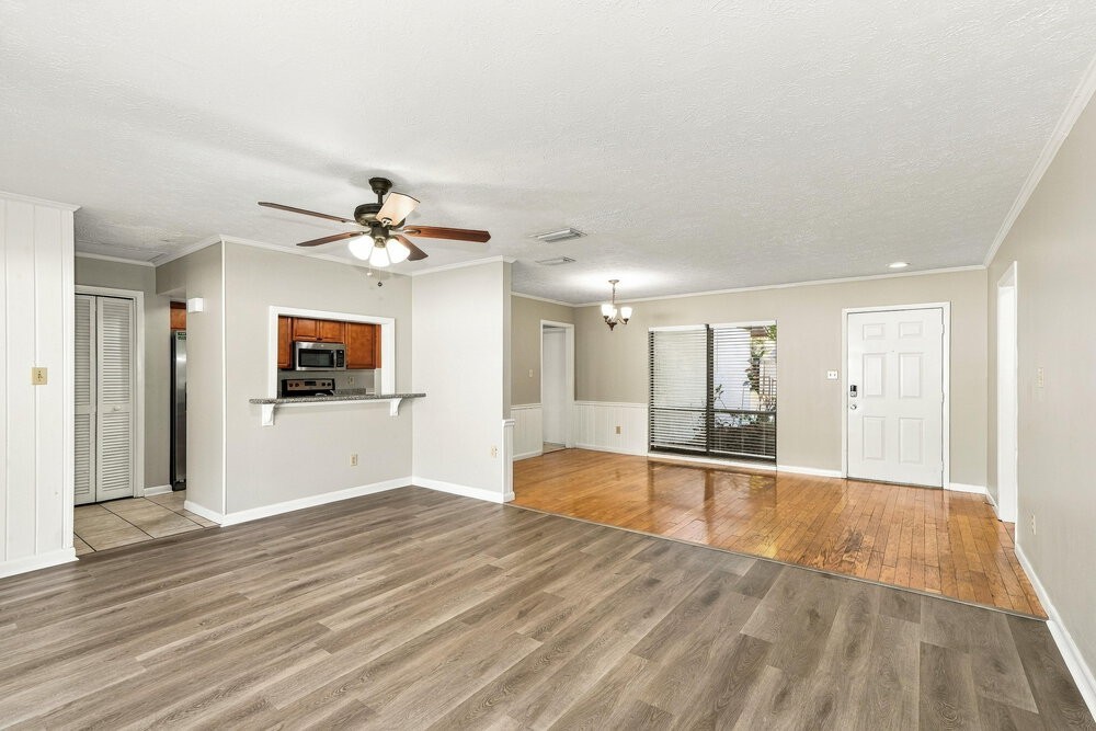 15814 Hound Horn Ln - Photo 4 of 16