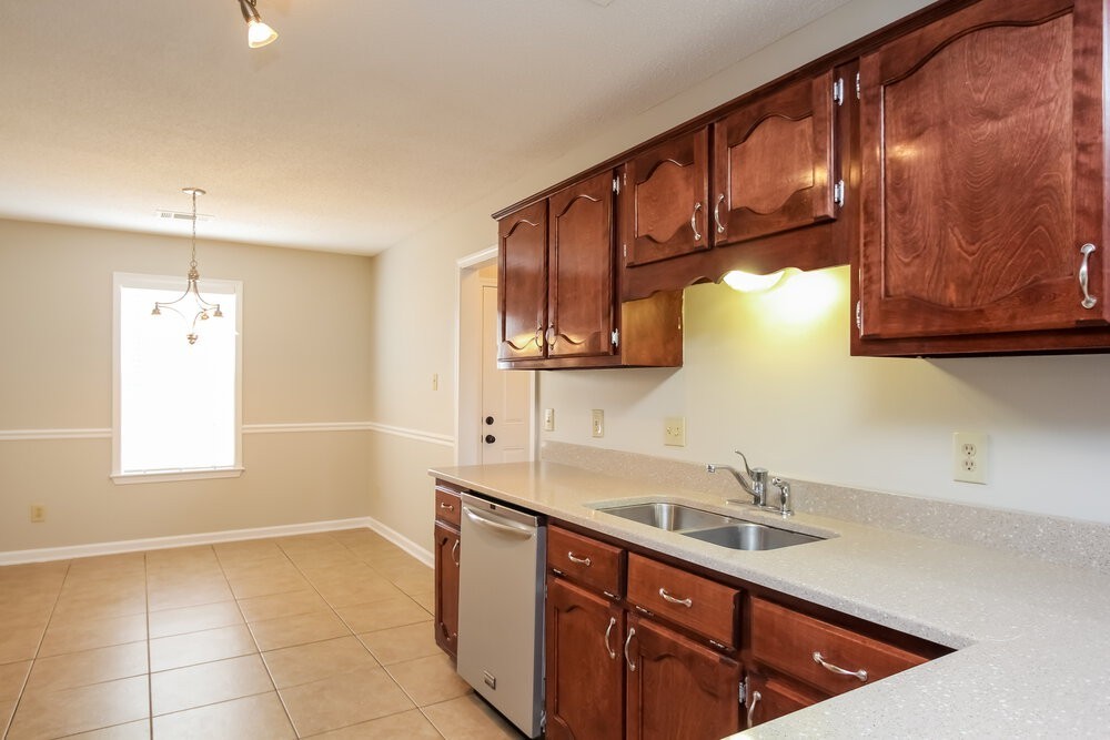 3021 Woodland Elm Cv N - Photo 2 of 15
