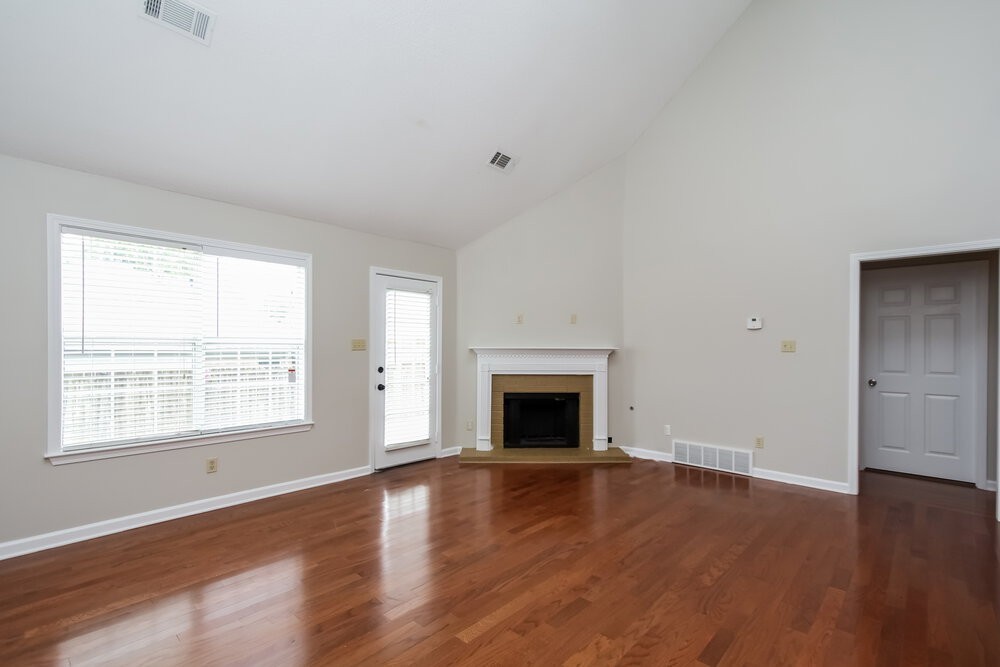 3021 Woodland Elm Cv N - Photo 4 of 15