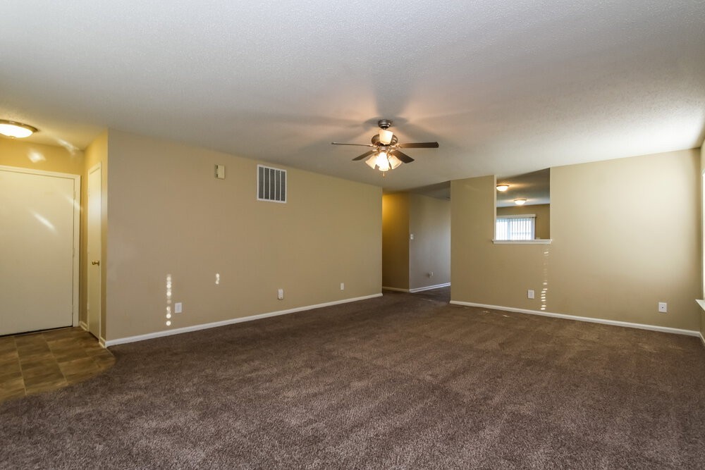 815 Gristmill Dr - Photo 5 of 15
